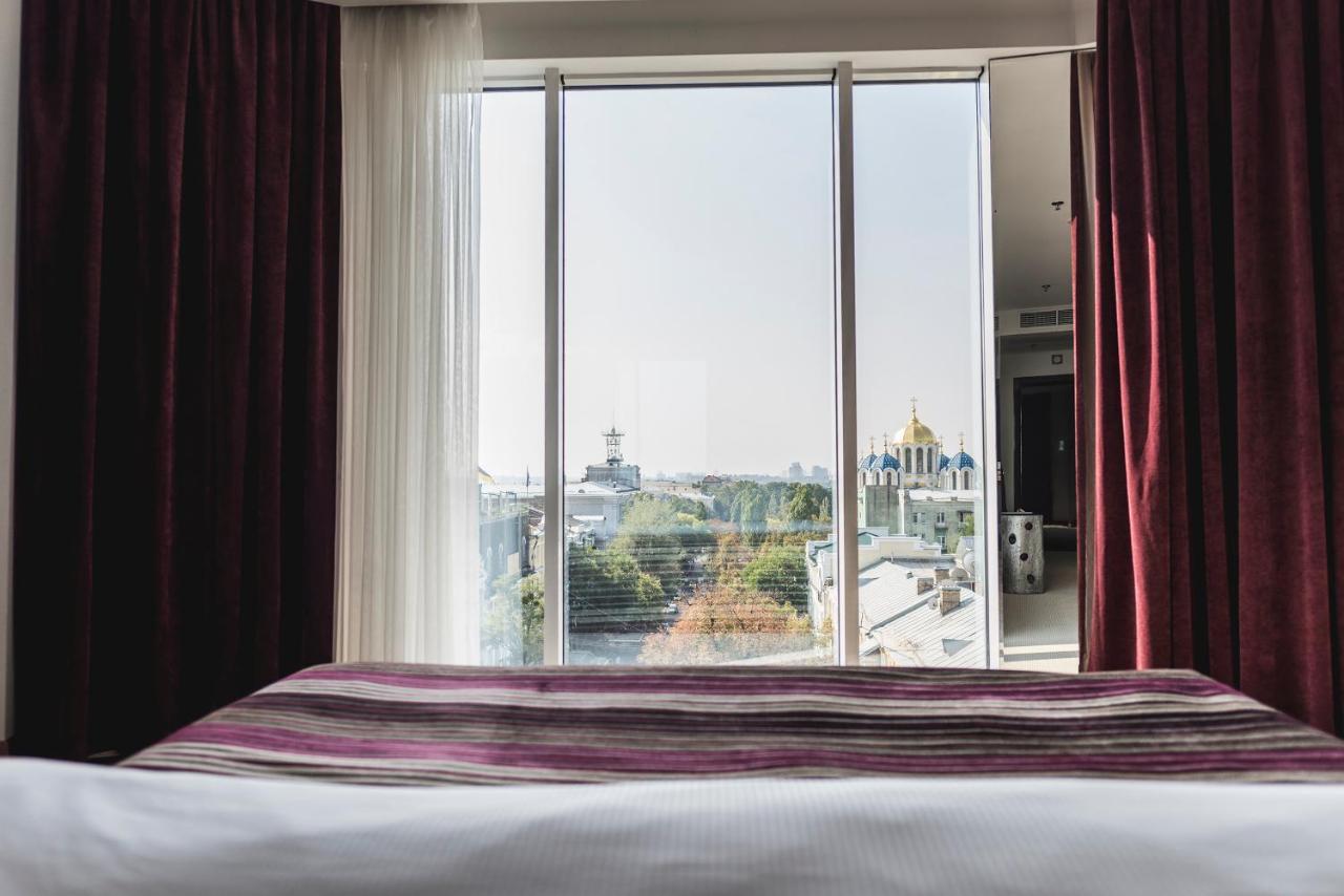 11 Mirrors Design Hotel Kiev Exterior foto