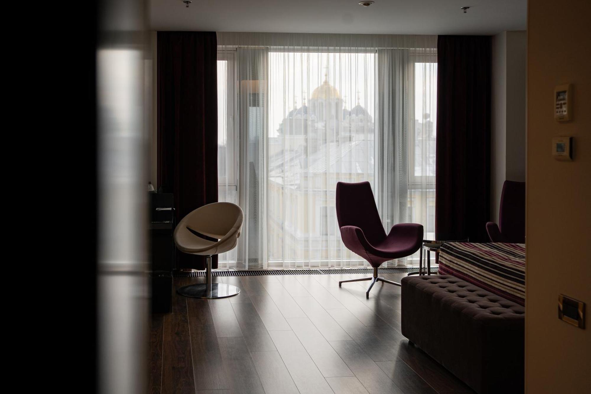 11 Mirrors Design Hotel Kiev Exterior foto